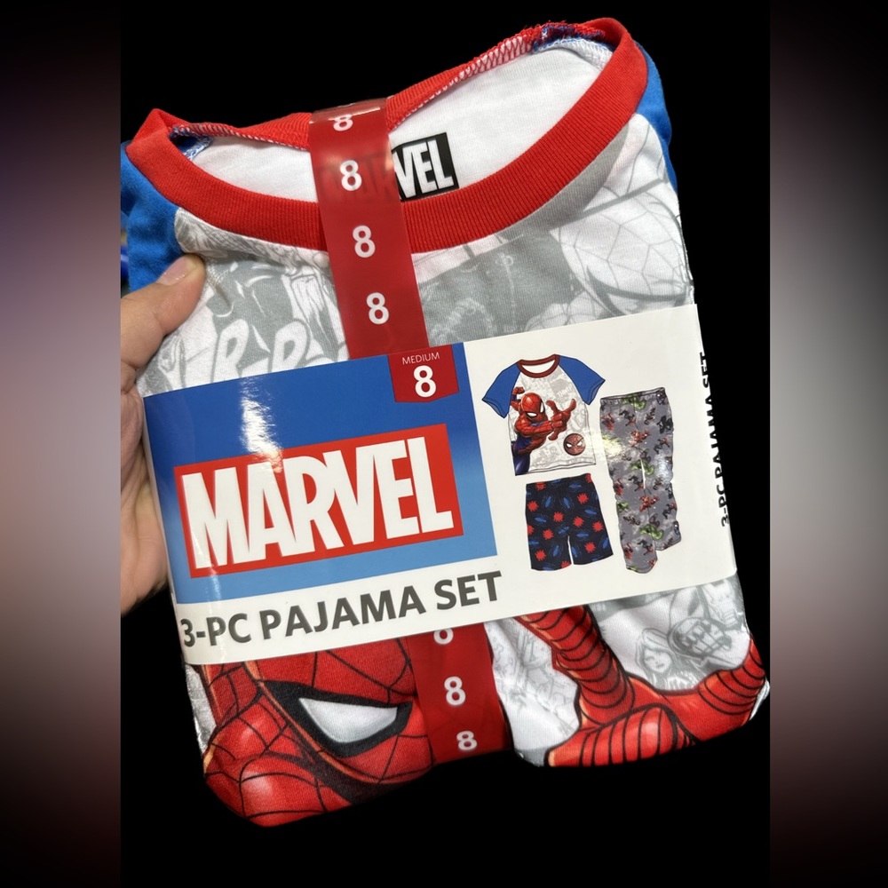 3 piece pjs marvel shorts shirt and pants size 8 - Picture 2 of 10